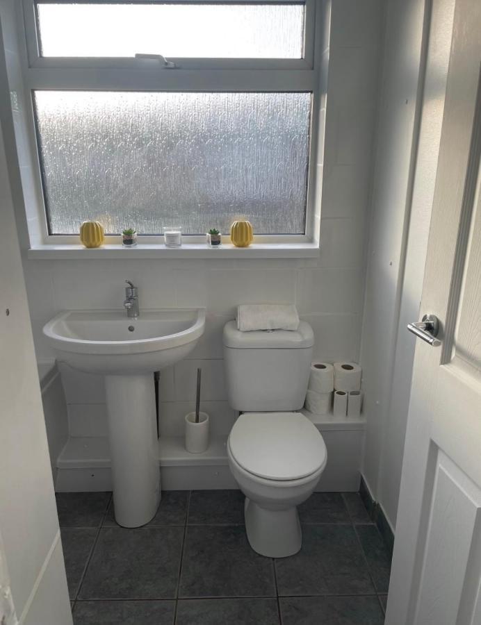 Cozy Flat 15 Mins From City Centre With Parking Apartment Cardiff Luaran gambar